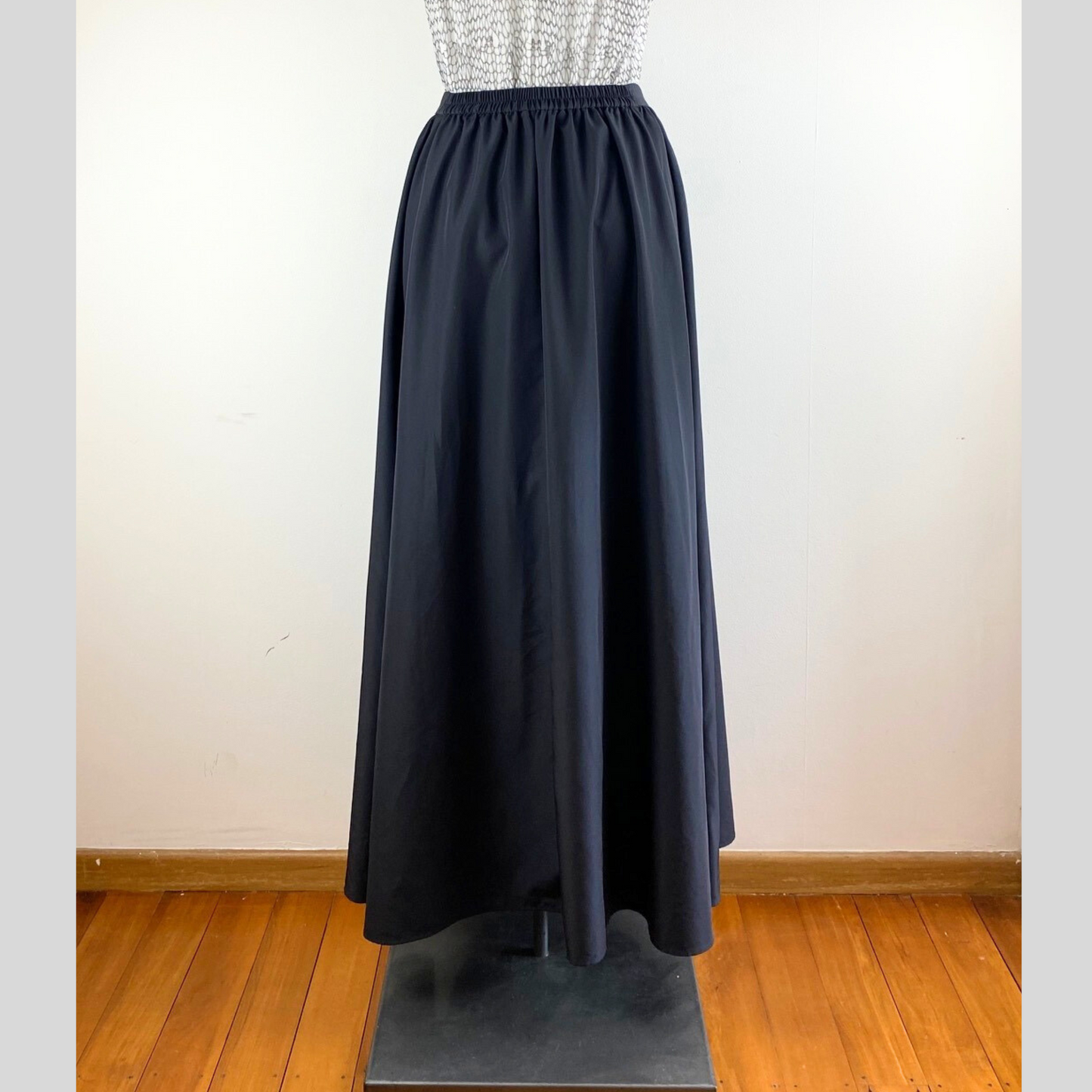 COS Skirt - 8/10